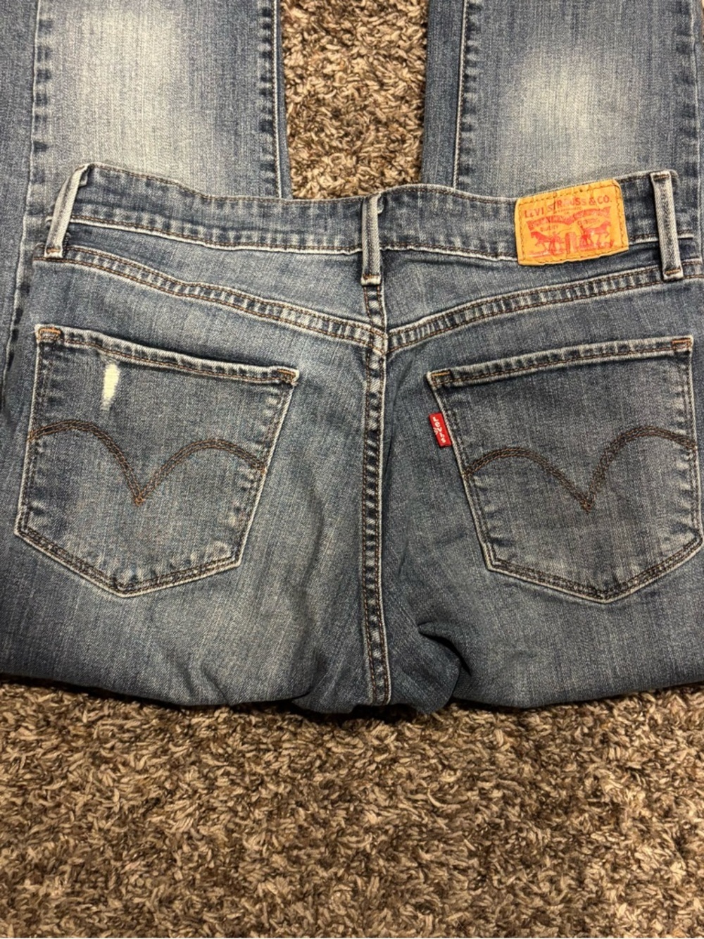 Levi's Women's Light Blue Mid Rise Skinny Jeans